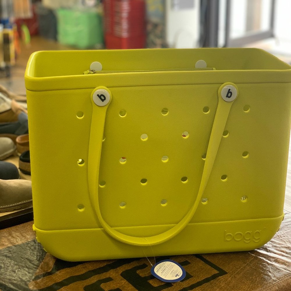 NWT Bogg Bag Original - Green Apple